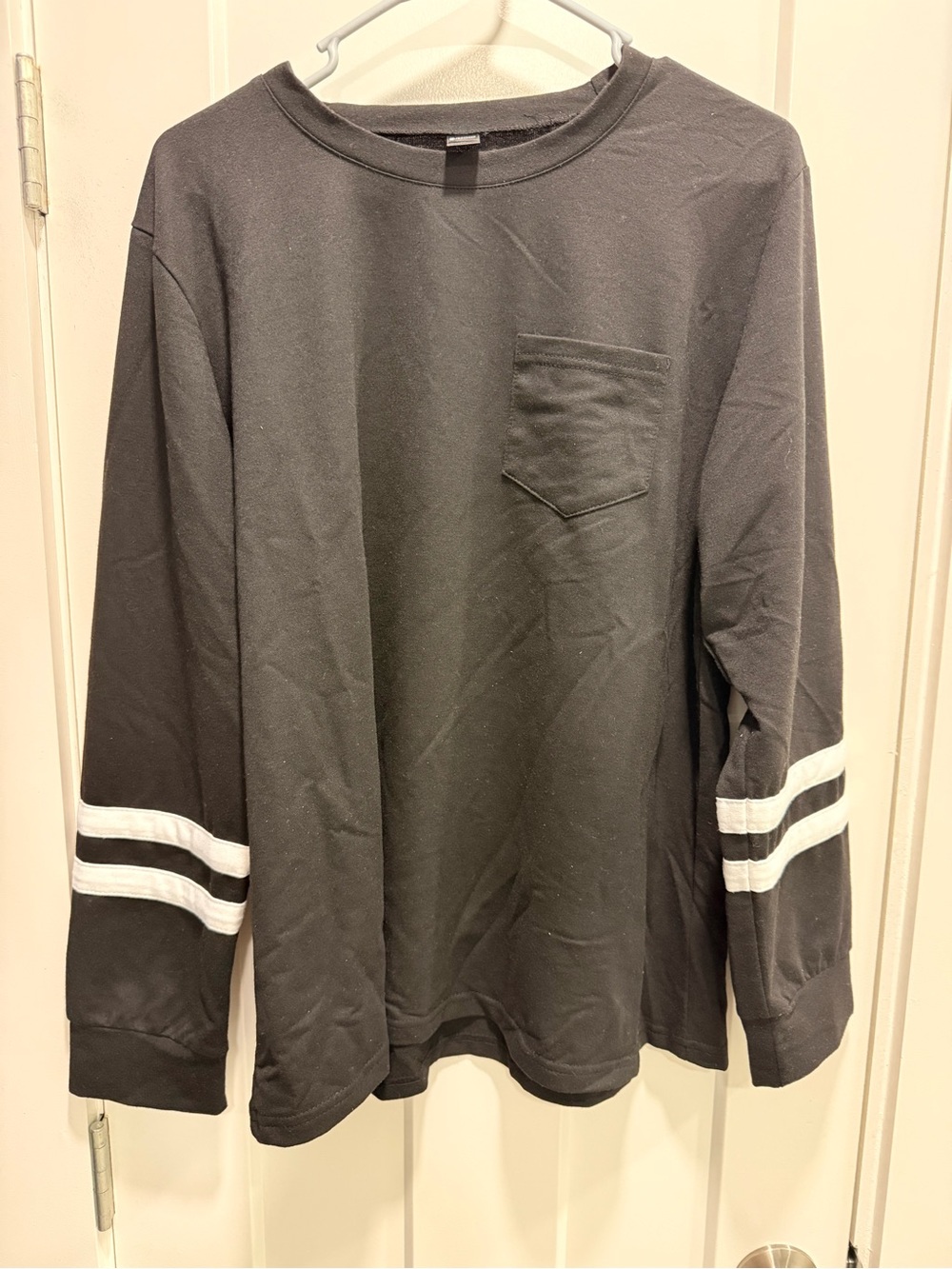 SET-Black Long Sleeve Tee with White Sleeve Stripes with matching black pants